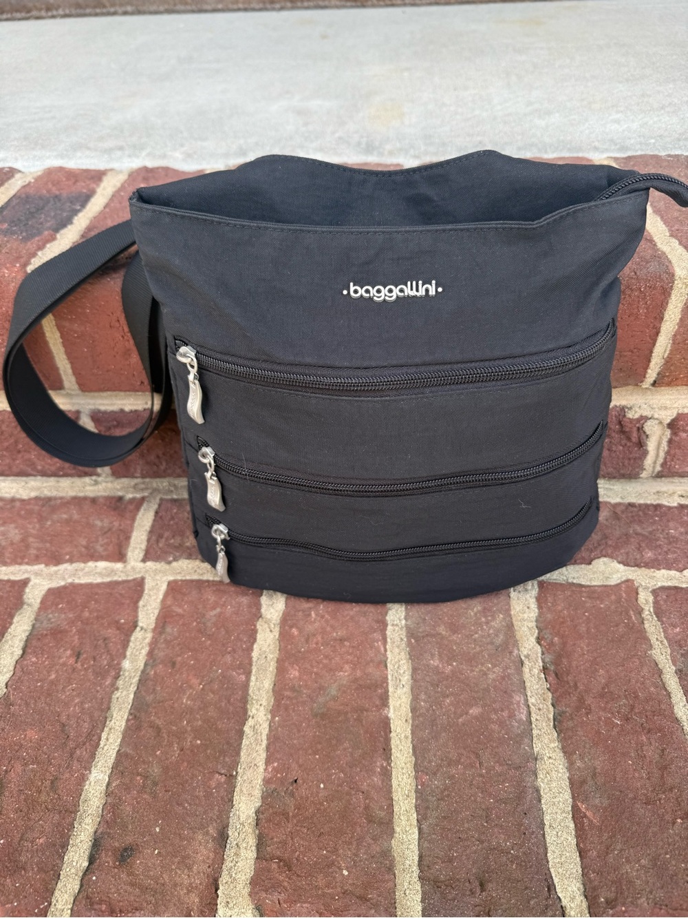 Baggallini Black Quilted-Look Crossbody Organizer
